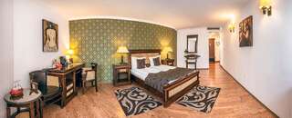 Отель Hotel Korona Сигишоара Двухместный номер бизнес-класса с 1 кроватью или 2 отдельными кроватями-15